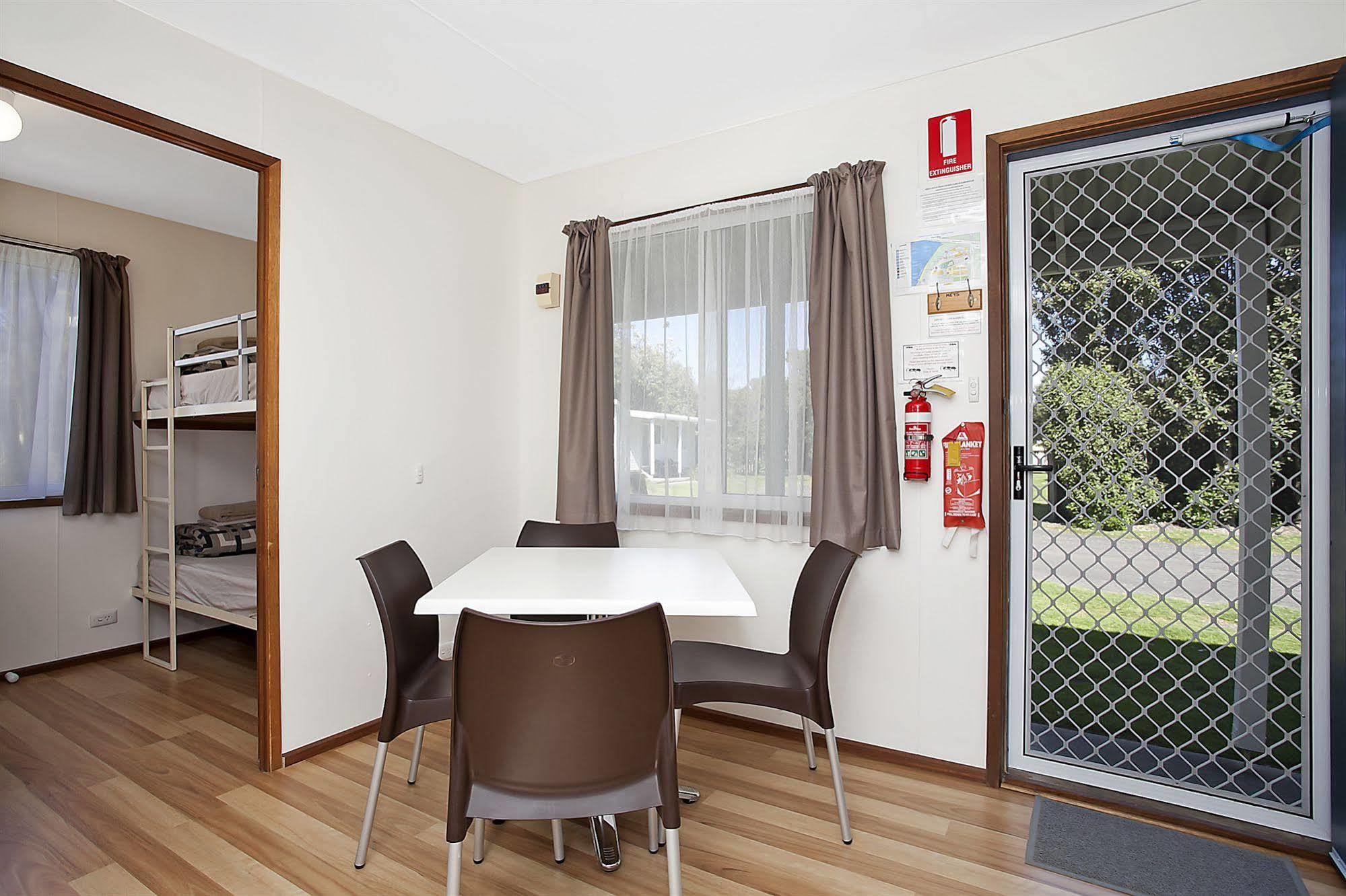 Great Ocean Road Tourist Park Hotel Peterborough Buitenkant foto
