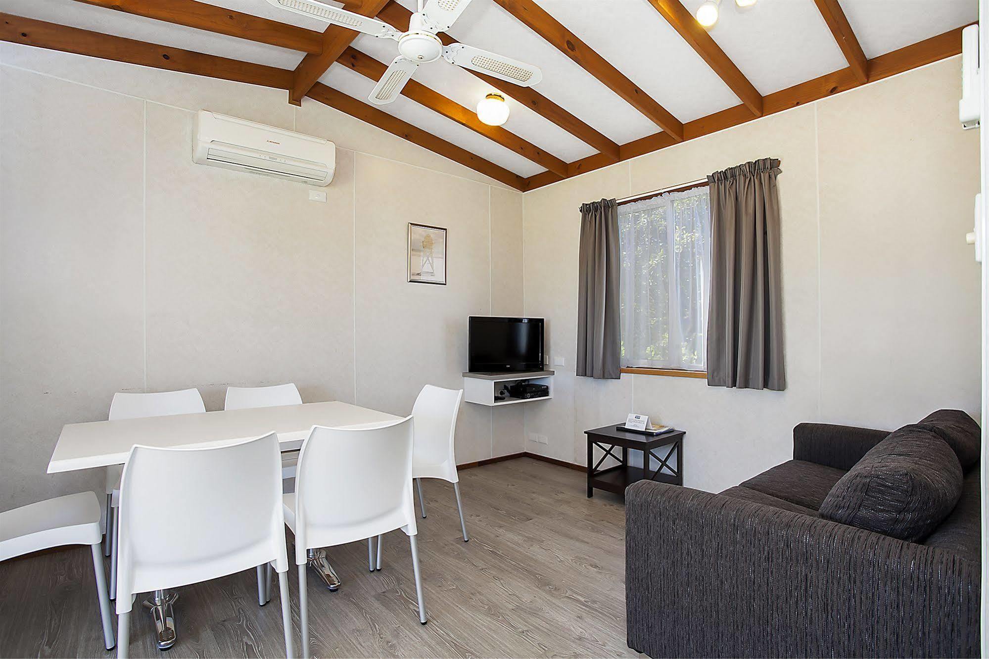 Great Ocean Road Tourist Park Hotel Peterborough Buitenkant foto