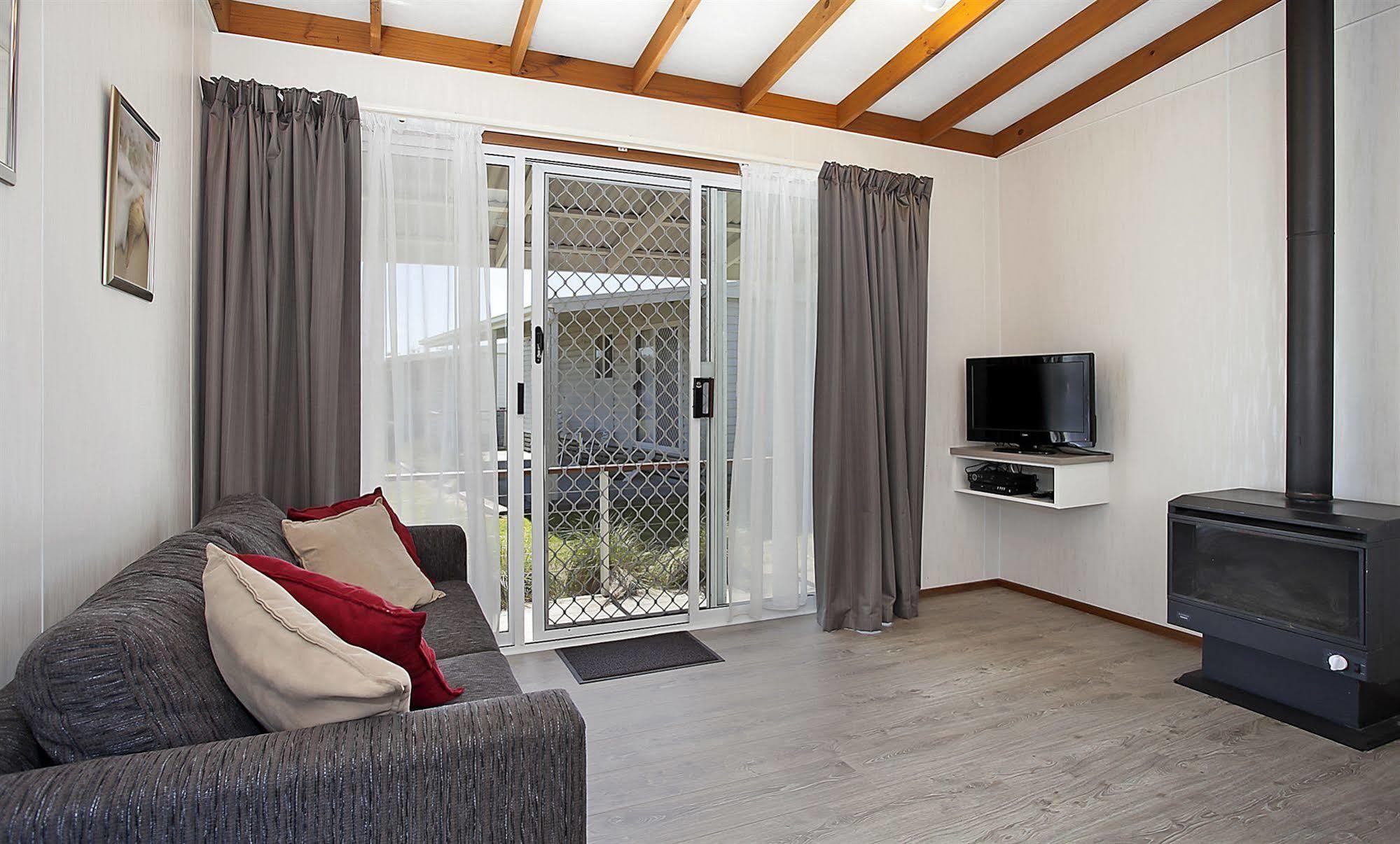 Great Ocean Road Tourist Park Hotel Peterborough Buitenkant foto