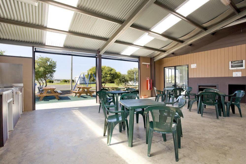 Great Ocean Road Tourist Park Hotel Peterborough Buitenkant foto