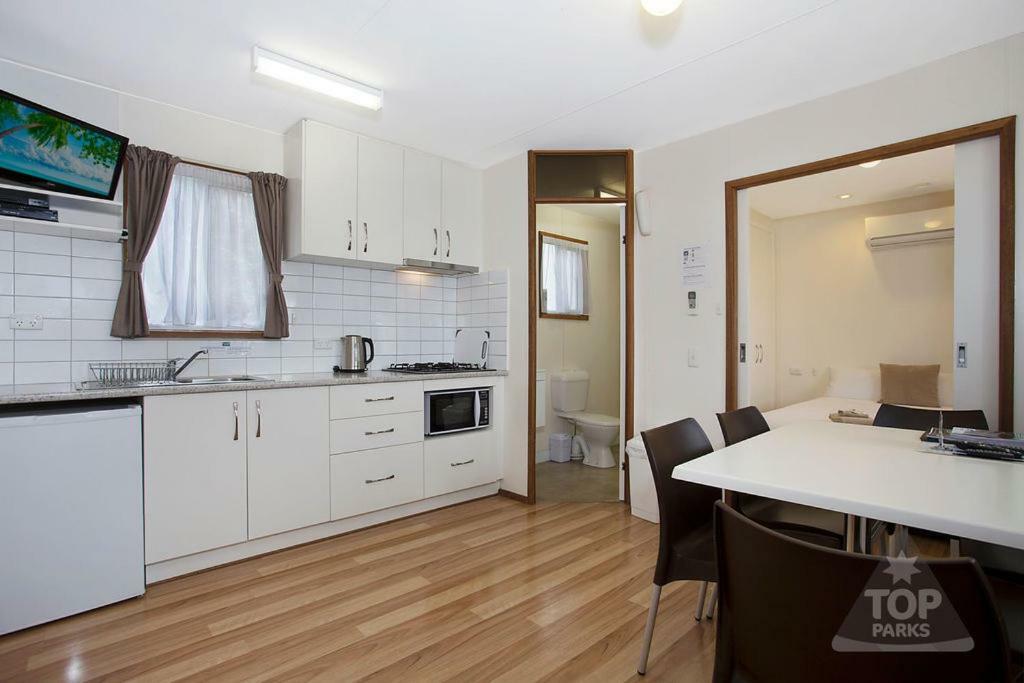 Great Ocean Road Tourist Park Hotel Peterborough Buitenkant foto
